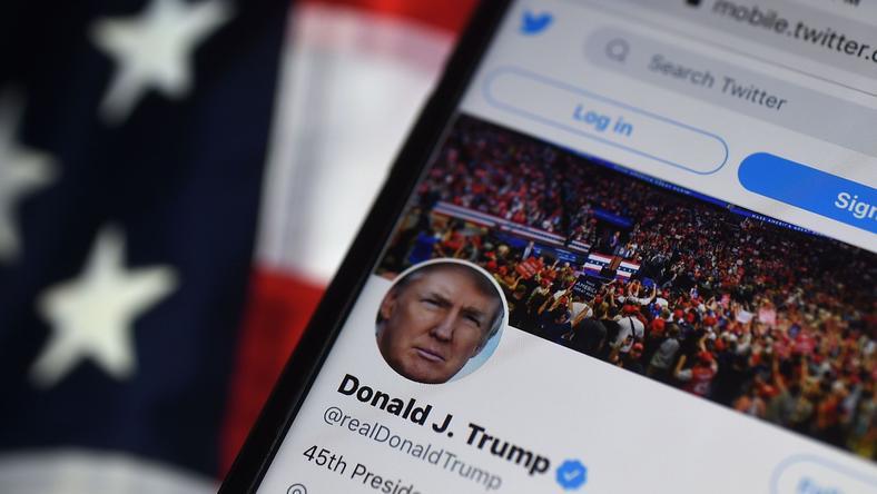 特朗普被科技公司“拉黑”24小时后,都发生了些什么?